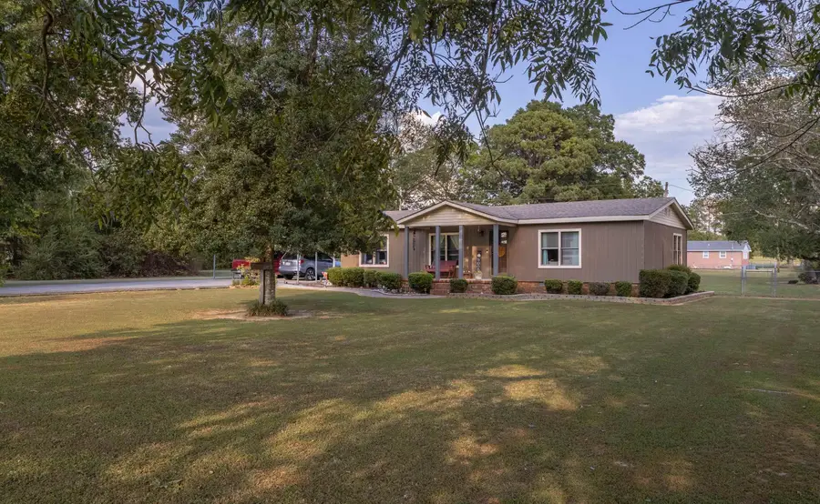 170 Wilson Dr, Florence, AL 35633 - #2