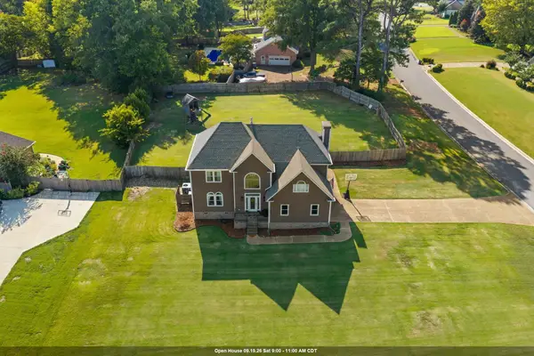 9222 Turtle Point Dr, Killen, AL 35645