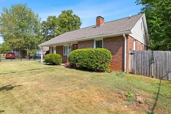 701 Howell St, Florence, AL 35630