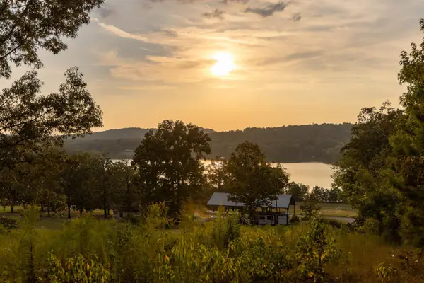 2436 Lost Creek Rd, Russellville, AL 35653