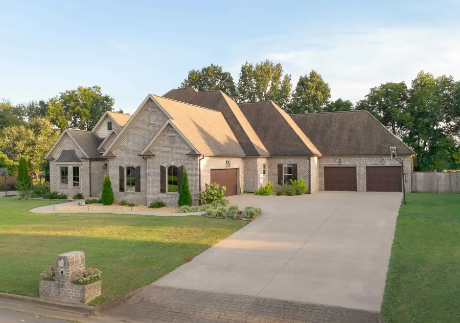 113 Dalton Ln, Tuscumbia, AL 35674 - #2