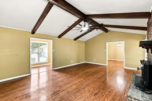 118 W Oak Hill Dr, Florence, AL 35633