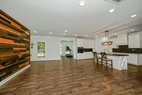 83 Co Rd 948, Cullman, AL 35057