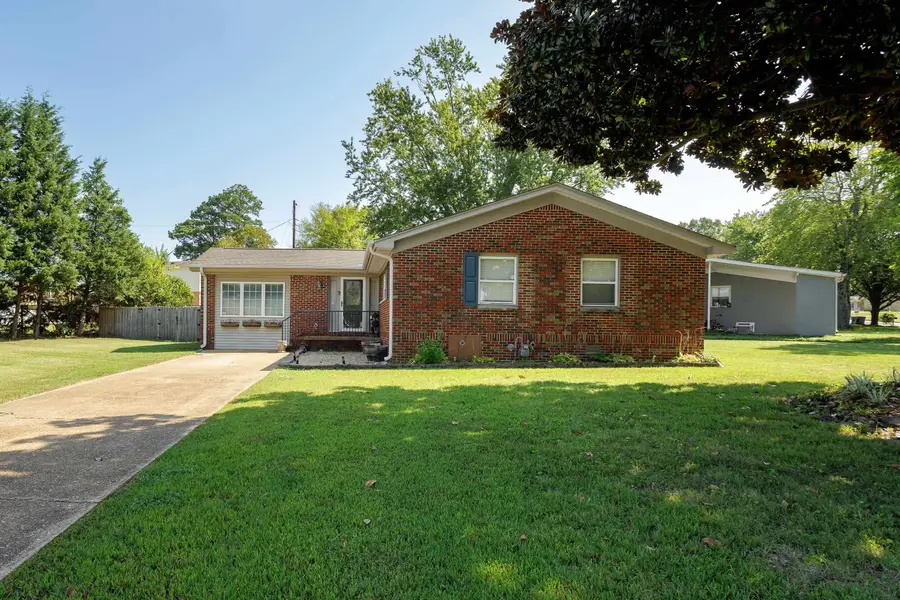 2422 Dublin St, Florence, AL 35630 - #2
