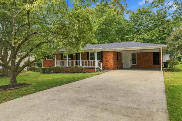 2159 Estaline Dr, Florence, AL 35630