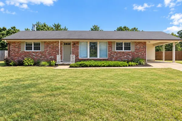 2332 Houston St, Florence, AL 35630
