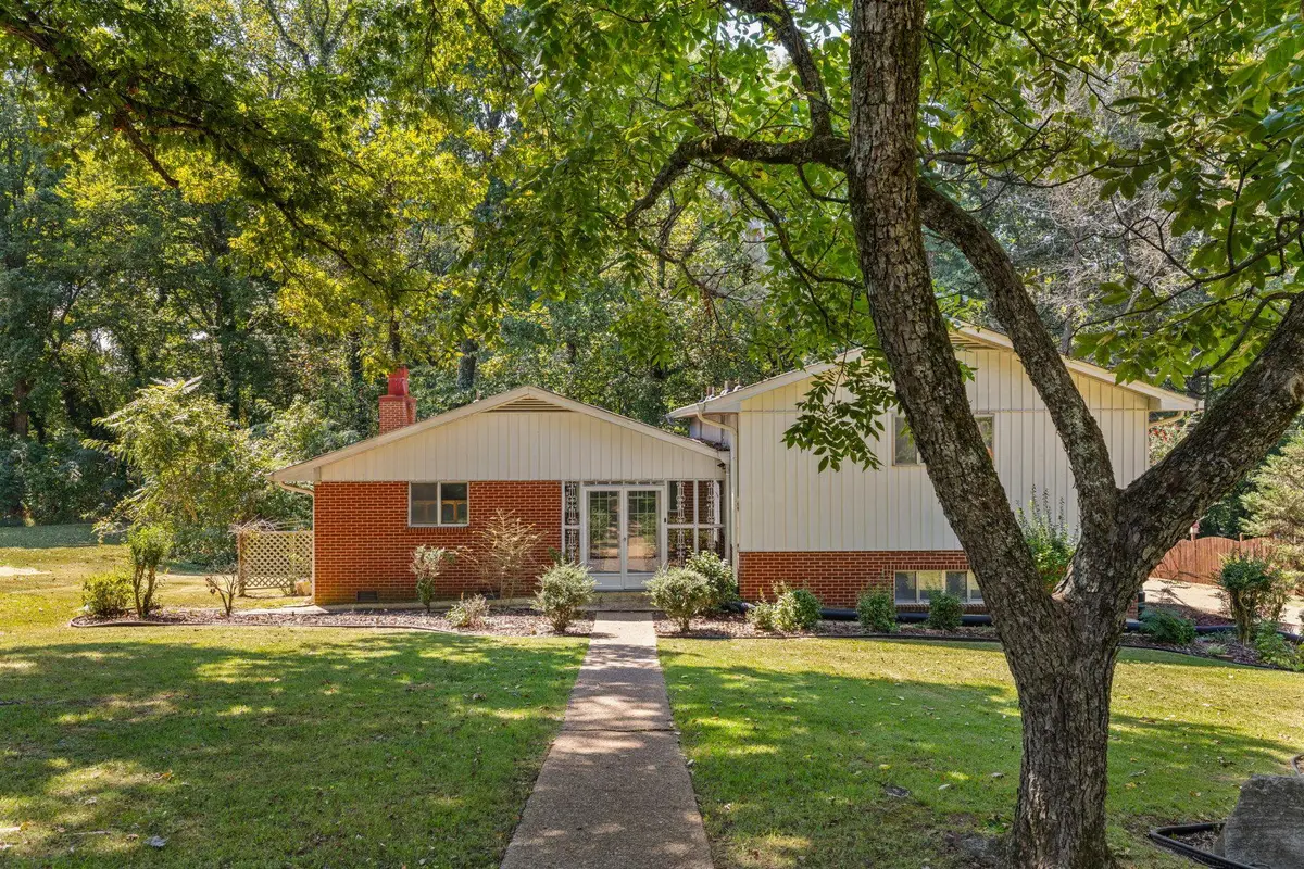 103 Smith Ct, Sheffield, AL 35660 - #1