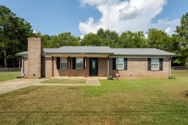 1701 Linwood St, Hartselle, AL 35640
