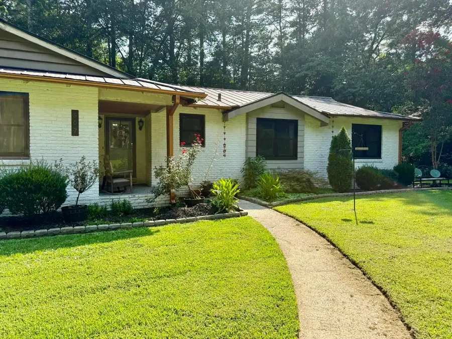 507 Chestnut Dr, Russellville, AL 35653 - #2