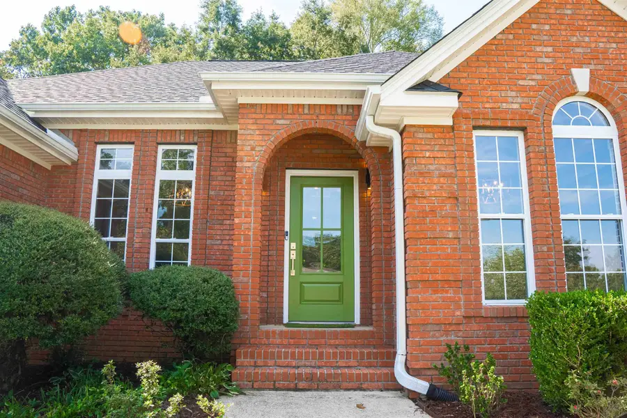 166 Stoney Creek Dr, Florence, AL 35633 - #3