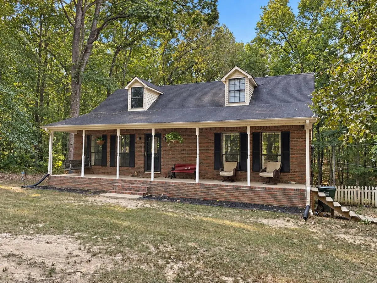 6365 Frankfort Rd, Tuscumbia, AL 35674 - #1
