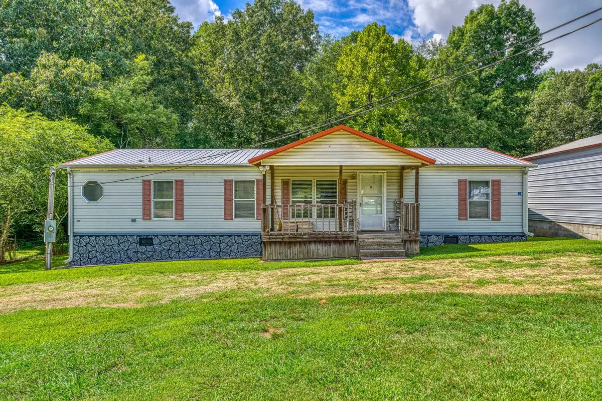 205 Rocky Ford Ln, Florence, AL 35634 - #1