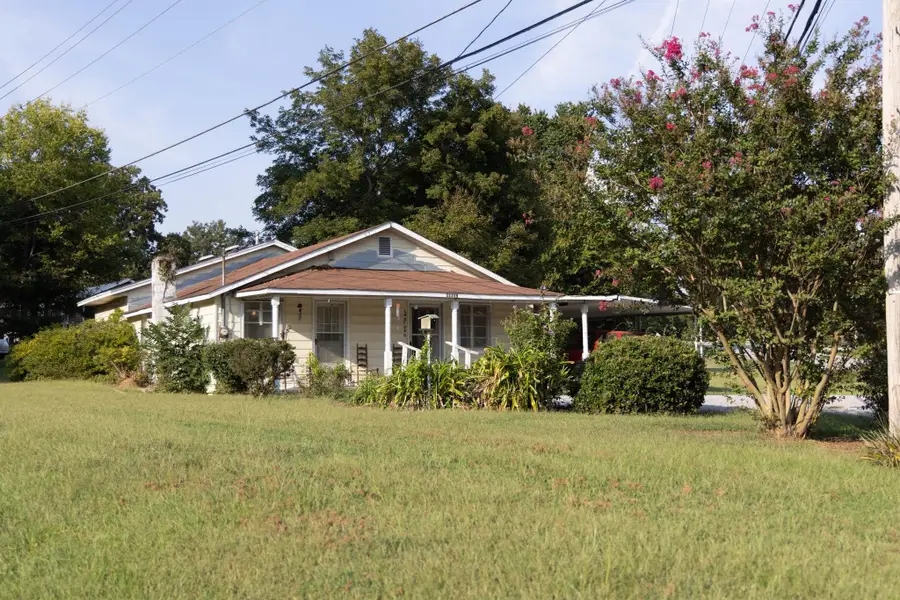 11115 Frankfort Rd, Tuscumbia, AL 35674 - #2