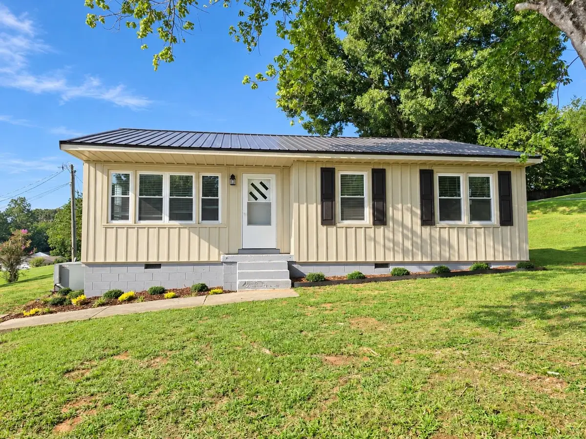 250 1st St, Russellville, AL 35653 - #1