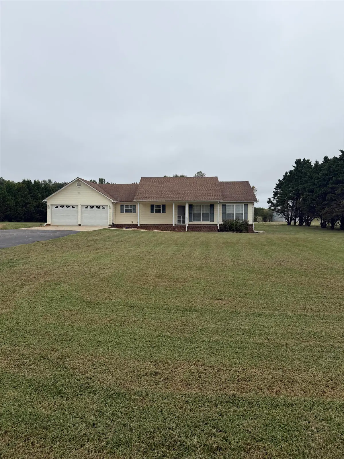 795 Betty Rose Ln, Tuscumbia, AL 35674 - #1