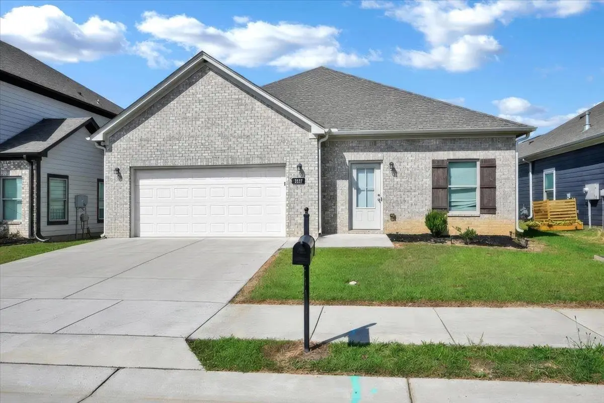 2137 Sullivan Dr, Cullman, AL 35055 - #1