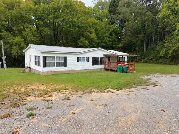 566 Co Rd 961, Logan, AL 35098