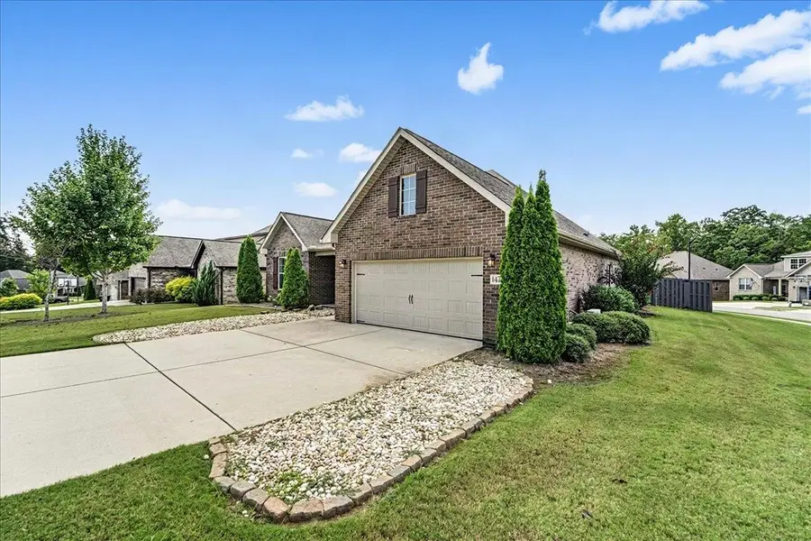 1479 Stonewater Dr, Cullman, AL 35055 - #2