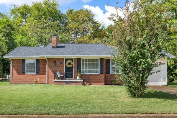 326 Columbus Ave, Florence, AL 35630