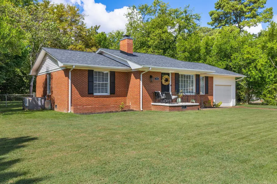 326 Columbus Ave, Florence, AL 35630 - #2