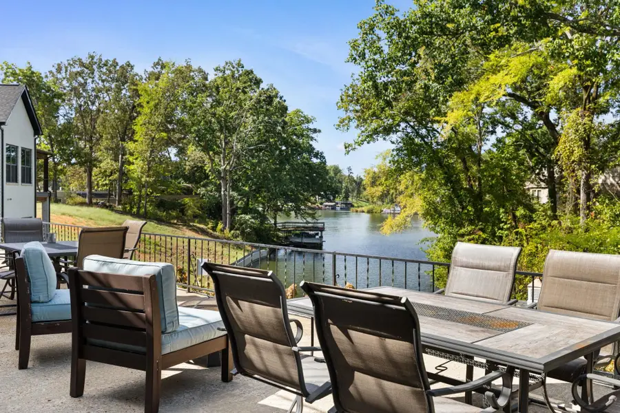 85 Kilcoole St, Muscle Shoals, AL 35661 - #3