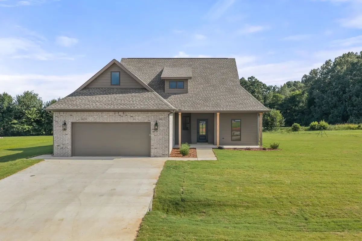 220 Spry Way, Killen, AL 35645 - #1