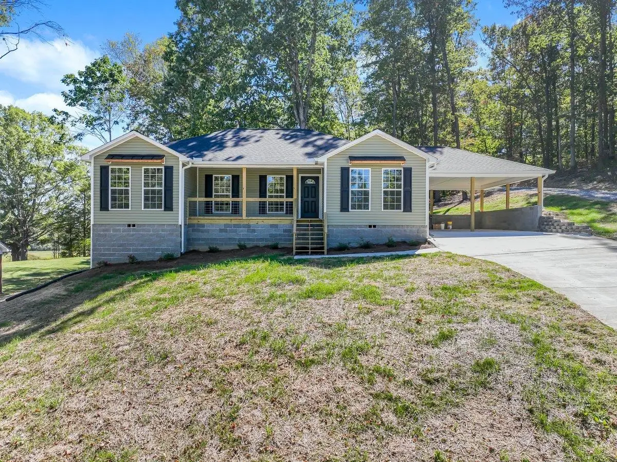 235 Co Rd 1251, Vinemont, AL 35179 - #1