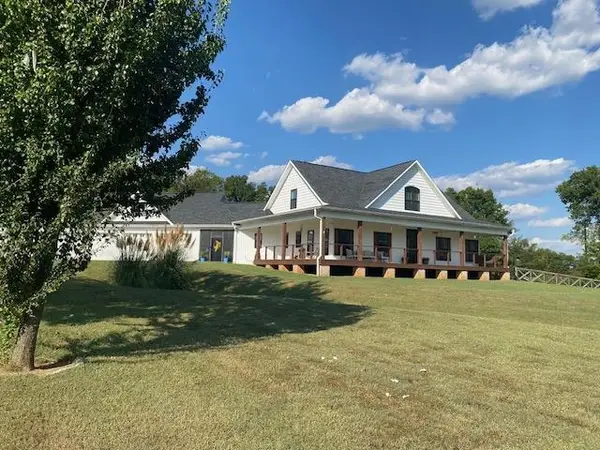 3561 Old Hwy 20, Tuscumbia, AL 35674
