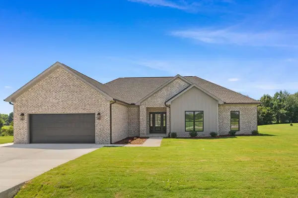 240 Spry Way, Killen, AL 35645