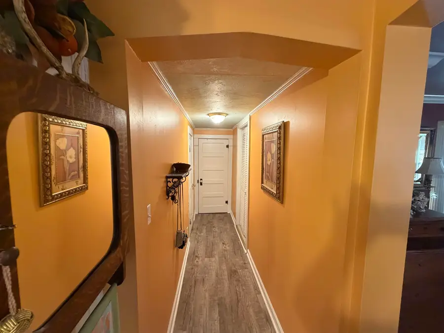 1008 North Jackson Ave, Russellville, AL 35653 - #2