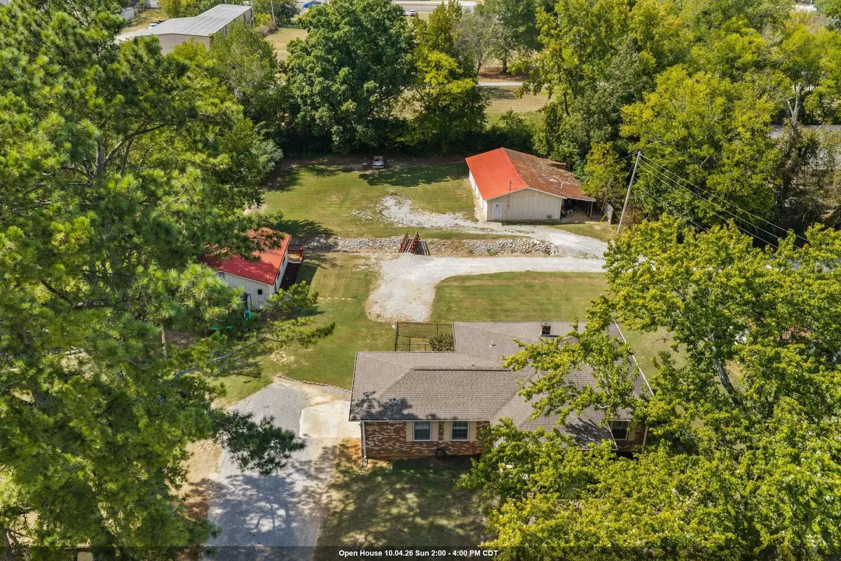 131 Taylor Rd, Florence, AL 35633 - #1