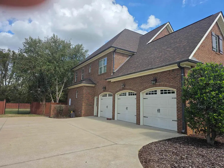 112 Dalton Ln, Tuscumbia, AL 35674 - #2
