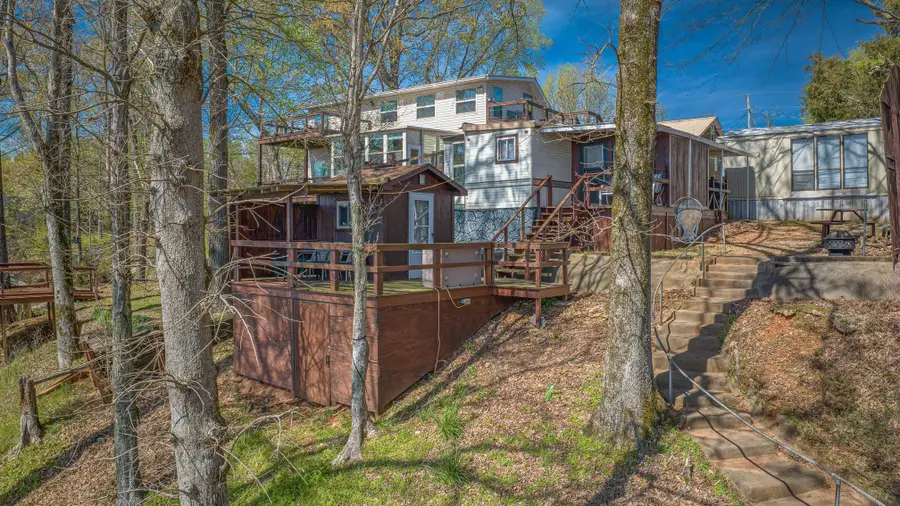 115 Sunset Beach Rd, Florence, AL 35633 - #3