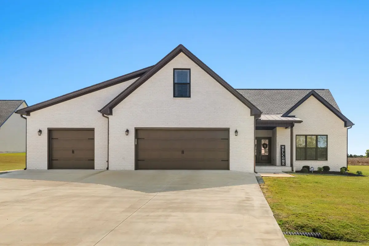 200 Spry Way, Killen, AL 35645 - #1