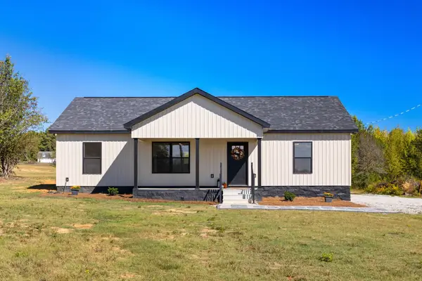 667 Co Rd 106, Florence, AL 35633