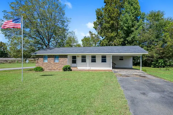 1402 Edmondson St, Hanceville, AL 35077