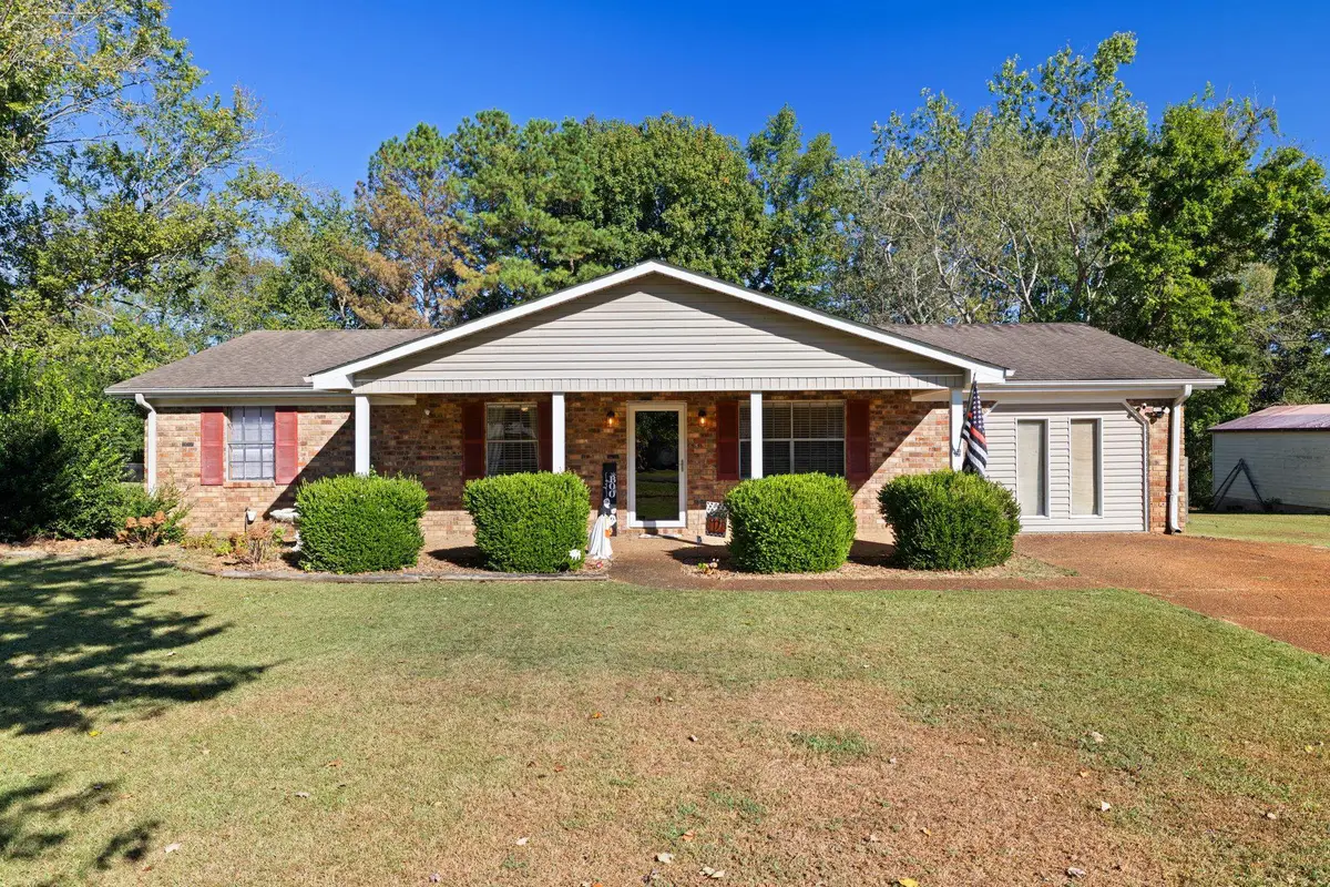 287 Phillips Dr, Killen, AL 35645 - #1