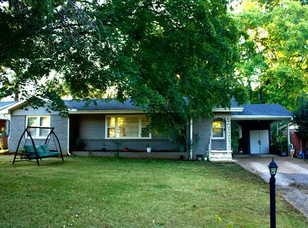 2349 Mcburney Dr, Florence, AL 35630