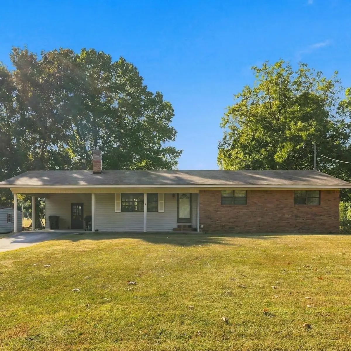 1015 Smokey Rd, Cherokee, AL 35616 - #1