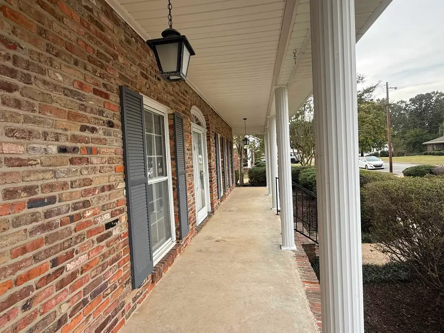 349 Roxie Dr, Florence, AL 35633 - #2