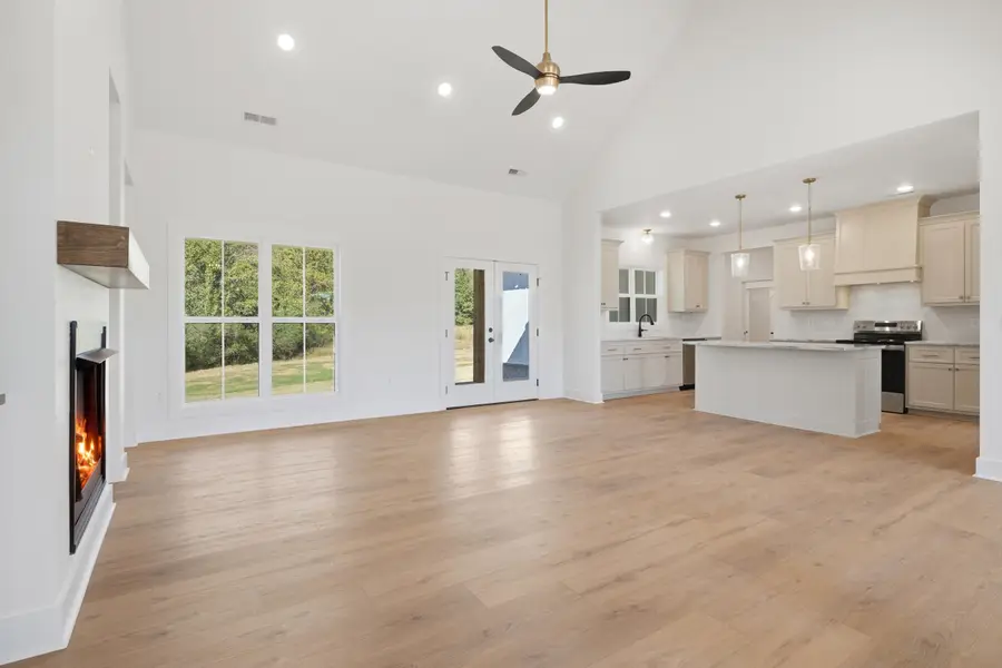 177 Mill Pond Cr, Florence, AL 35633 - #3