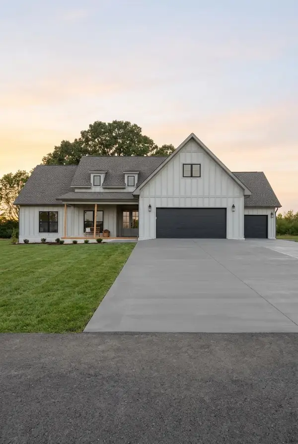 537 Camden Tucker Trl, Killen, AL 35645