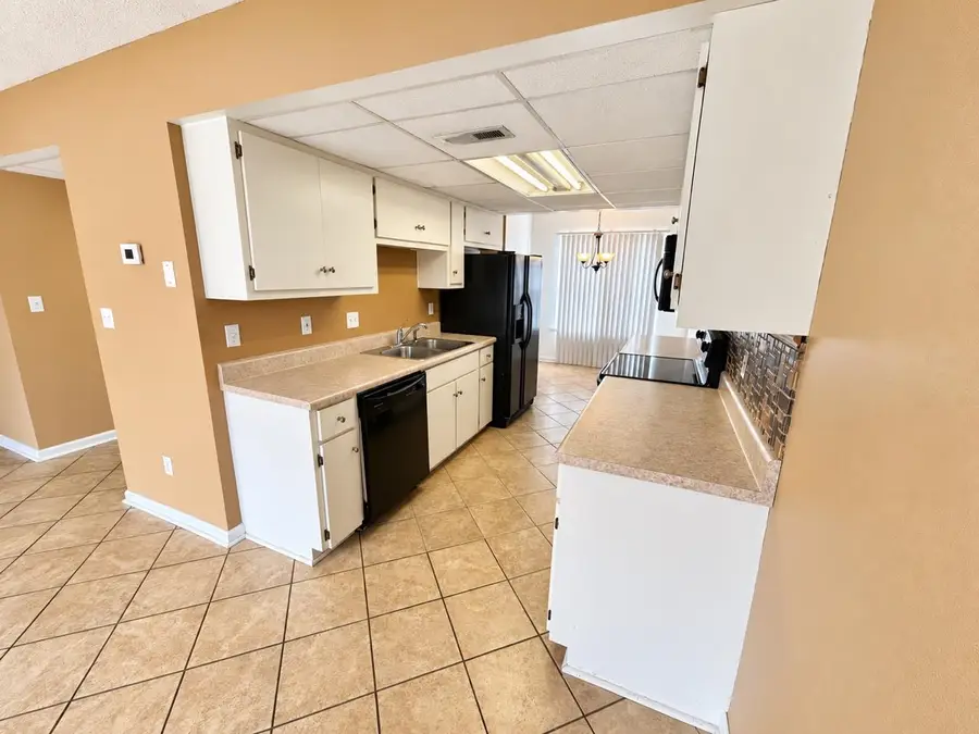 504 Short St, Florence, AL 35630 - #3