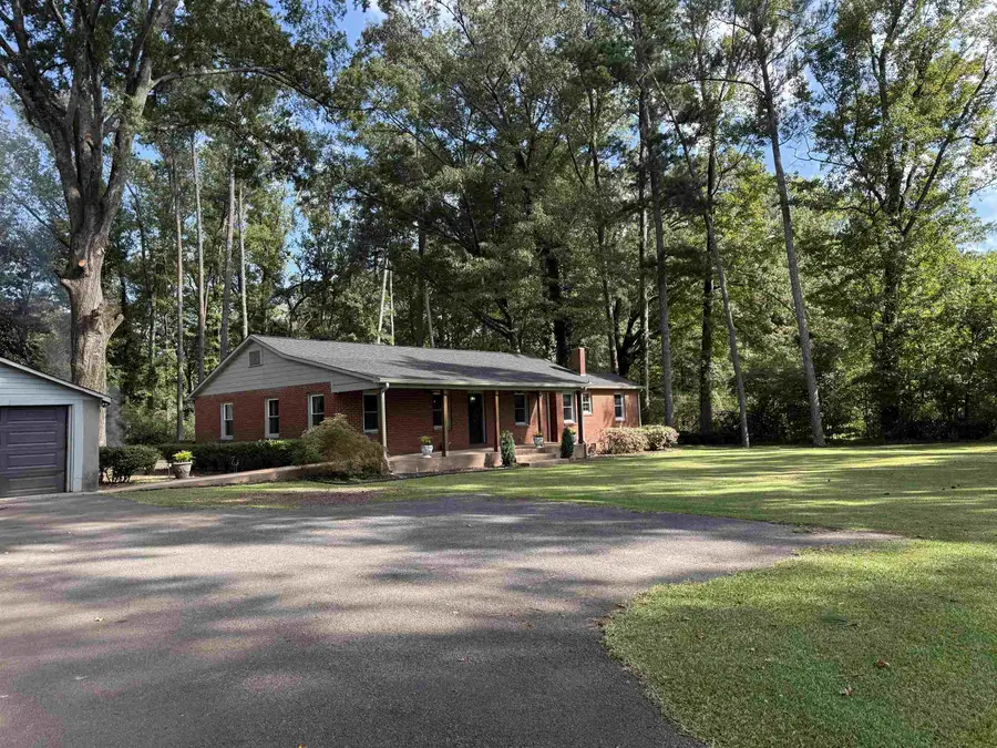 1016 Lee Ave, Cullman, AL 35055 - #2