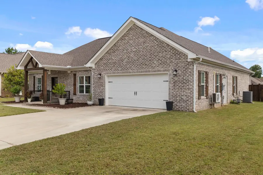 3508 Chesapeake Dr, Florence, AL 35630 - #3
