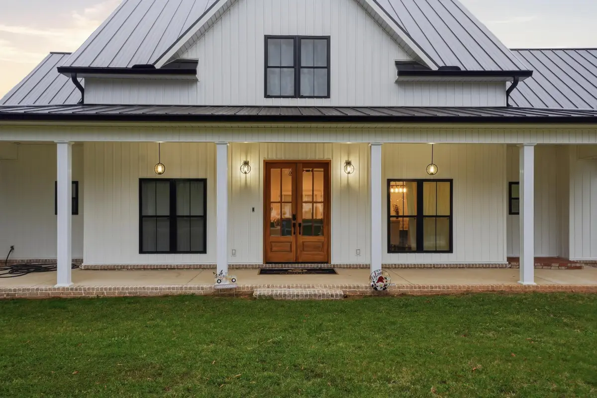 9045 Co Rd 15, Florence, AL 35633 - #1
