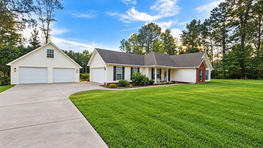 81 Janice Ln, Florence, AL 35633 - #2