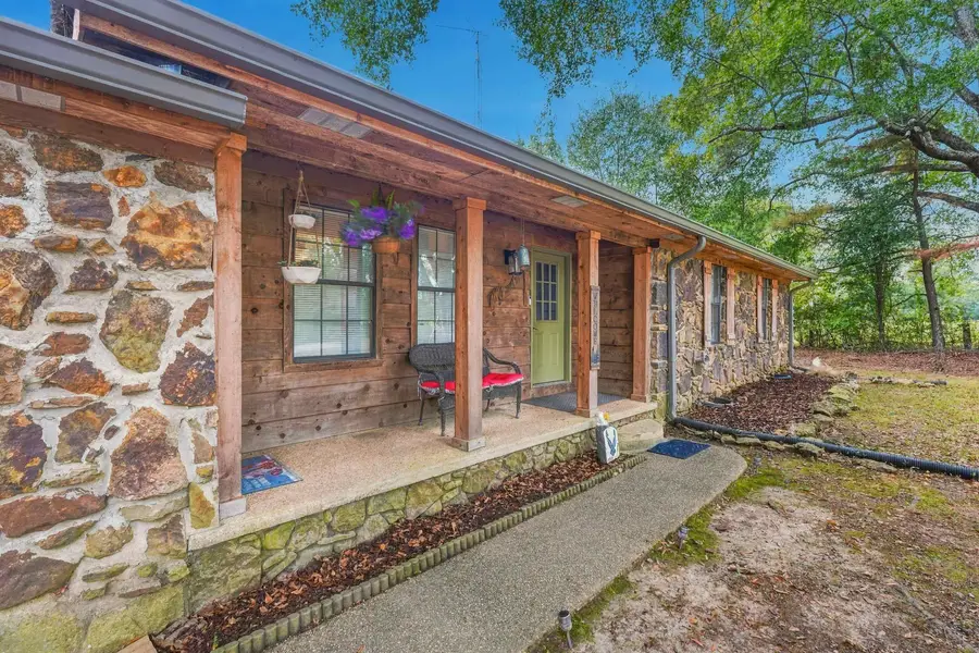 4240 Co Rd 5, Florence, AL 35633 - #2