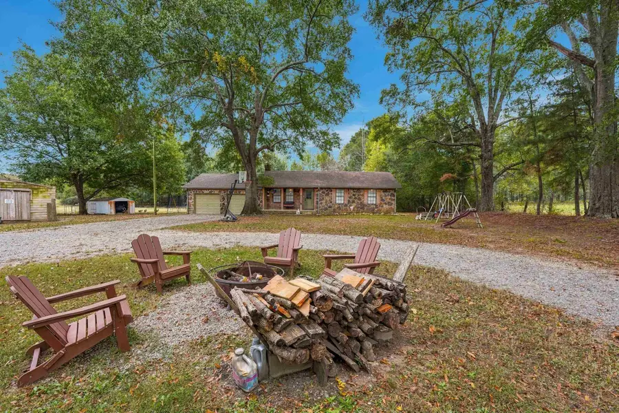 4240 Co Rd 5, Florence, AL 35633 - #3