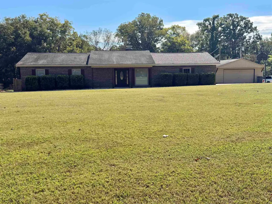 301 Cypress Cv, Florence, AL 35634 - #2